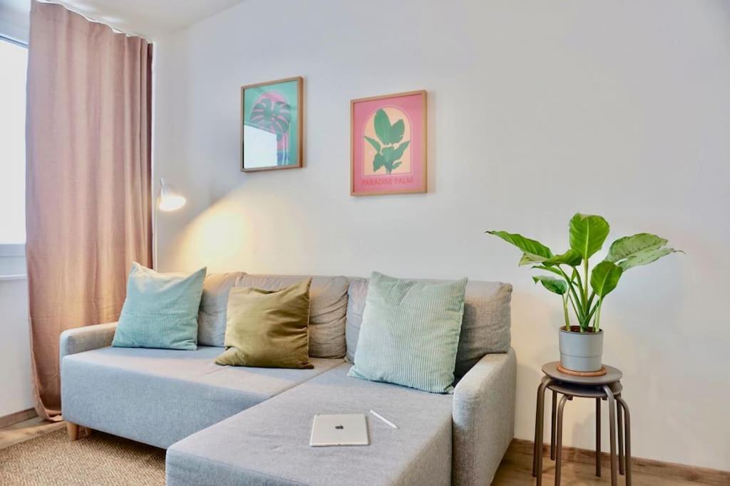 Neu I Moderne Zentrale Wohnung I Netflix I 4 Gaeste Andernach Dış mekan fotoğraf