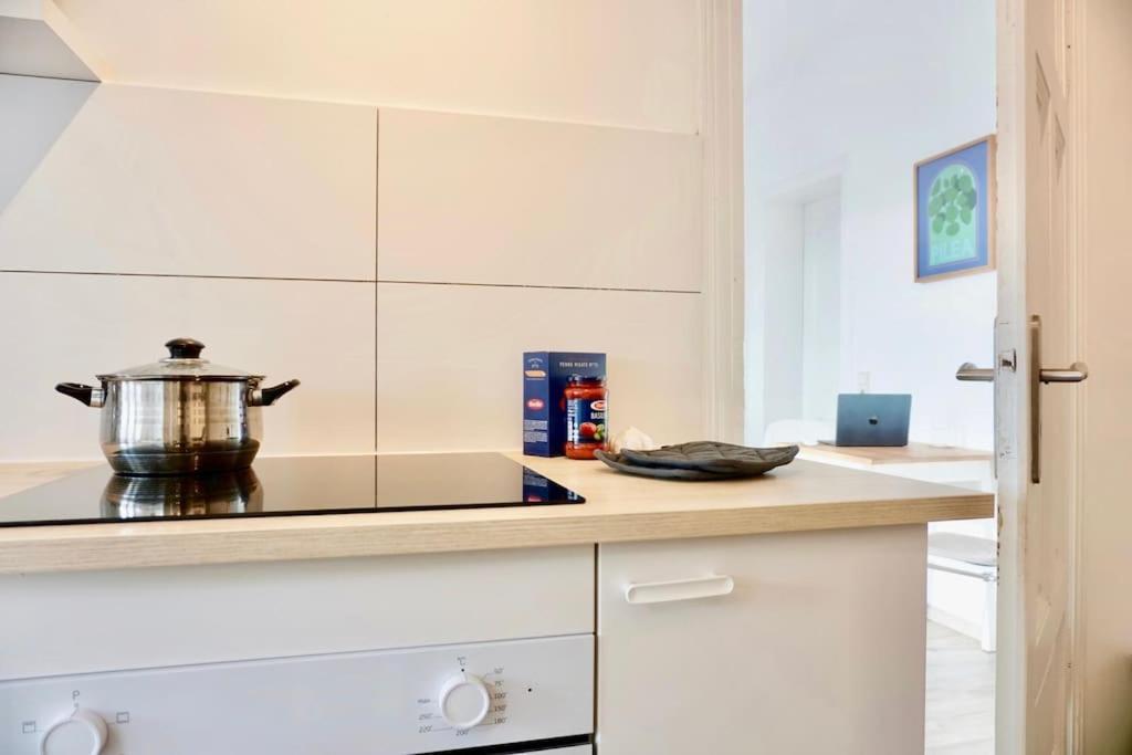 Neu I Moderne Zentrale Wohnung I Netflix I 4 Gaeste Andernach Dış mekan fotoğraf