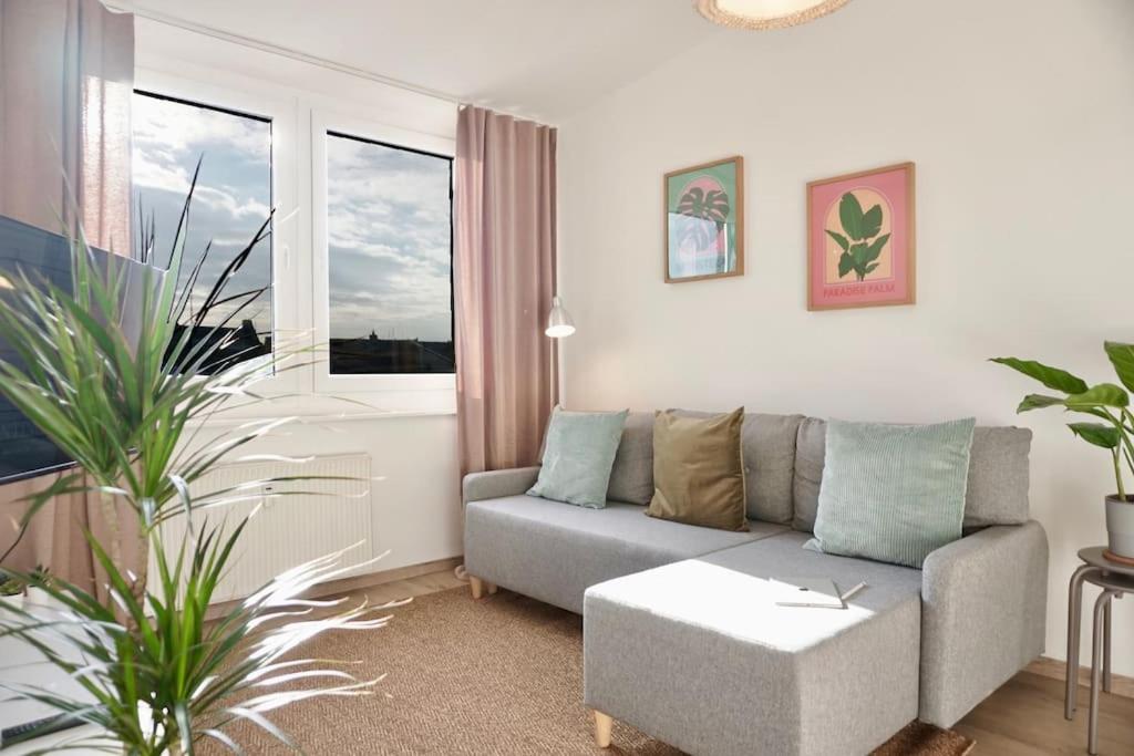Neu I Moderne Zentrale Wohnung I Netflix I 4 Gaeste Andernach Dış mekan fotoğraf